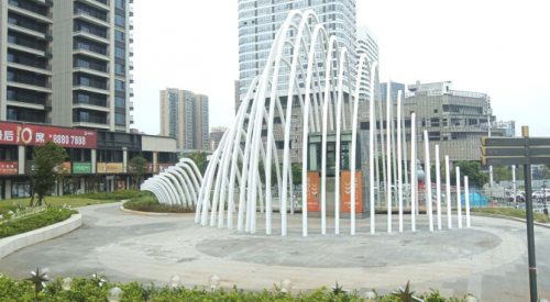 亚洲最大不锈钢灯光雕塑星环雕塑亮相长沙(图2) 亚洲最大不锈钢灯光雕塑星环雕塑亮相长沙(图2)